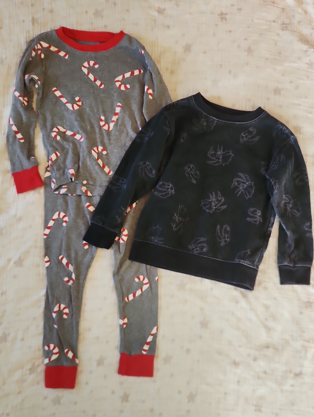 3t Christmas Pajamas And Dino Sweater